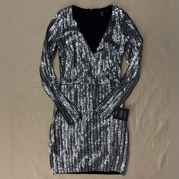 NWT Lulus Silver Sequin Long Sleeve Mini Dress Size Small - Picture 1 of 8